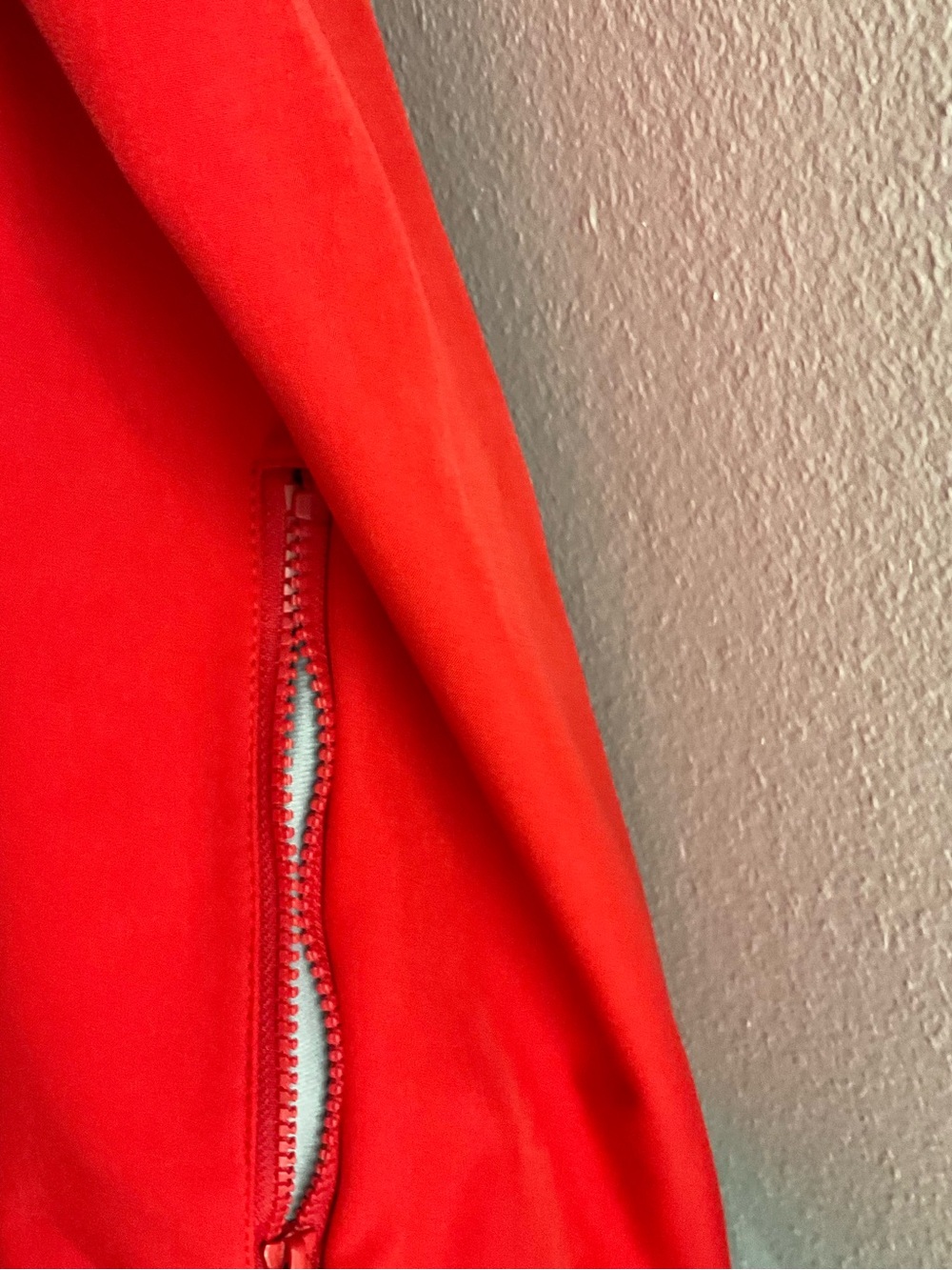 Avnet Red Performance Softshell Jacket - Men - Picture 9 of 10